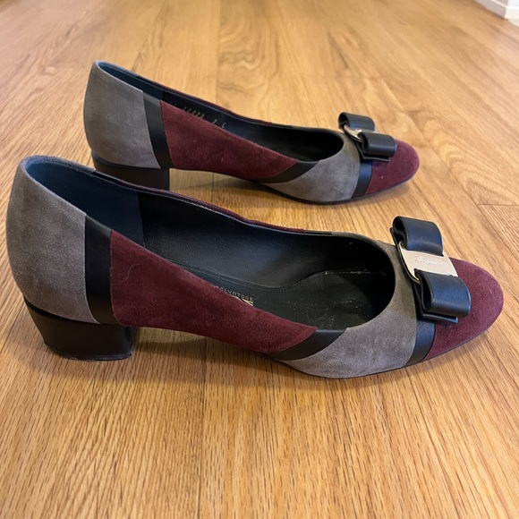 Salvatore Ferragamo Women's Vara Patchwork Burgundy and Gray Suede Pump Heel - Picture 5 of 9